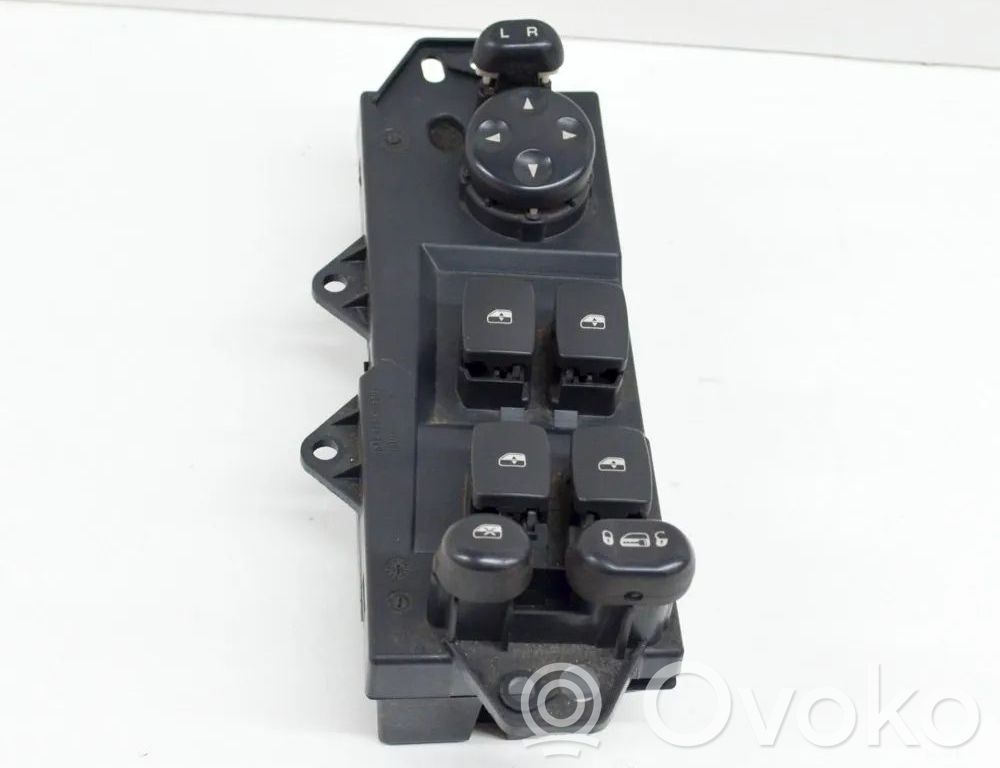 Chrysler Pacifica Electric window control switch 