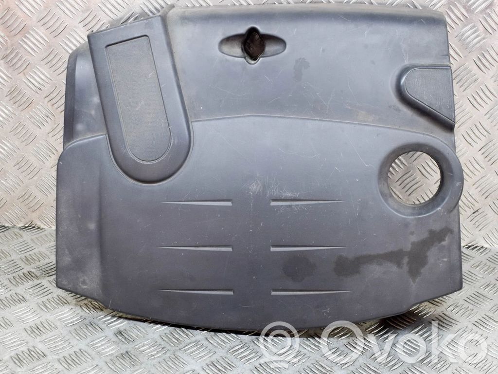 Renault Kangoo I Variklio dangtis (apdaila) 