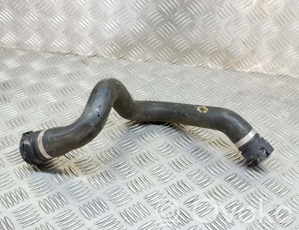 BMW 3 F30 F35 F31 Tubo flessibile del liquido di raffreddamento del motore