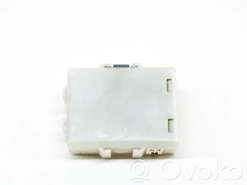 Subaru Legacy Keyless (KESSY) go control unit/module 