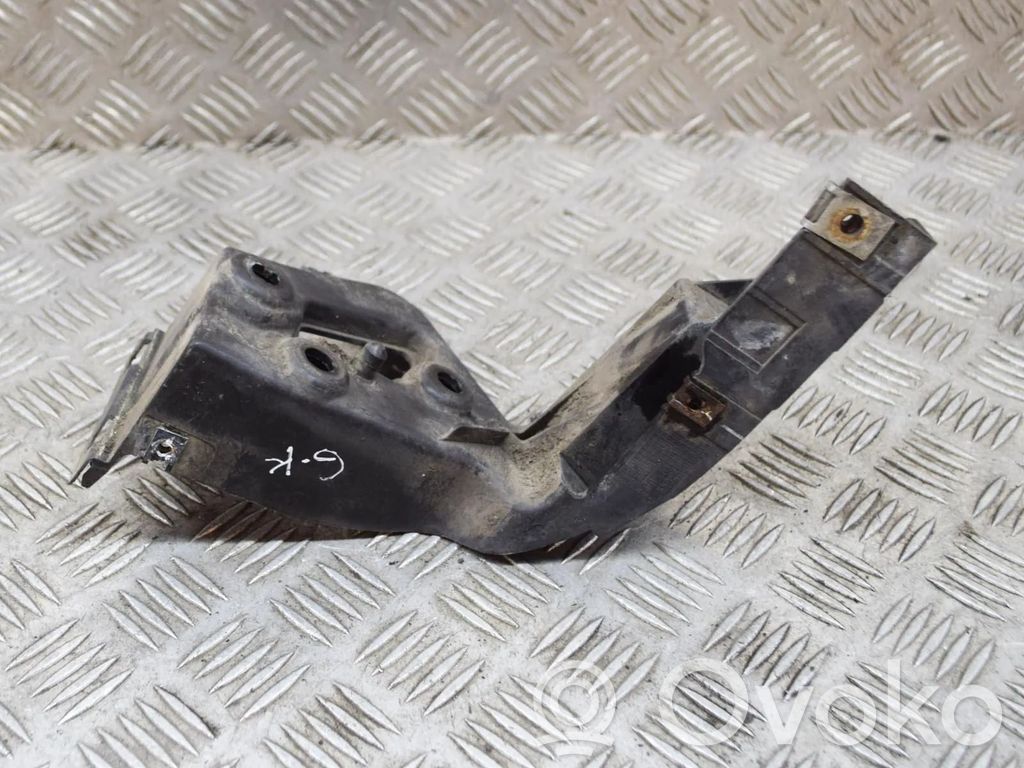 Audi A8 S8 D3 4E Galinis laikiklis bamperio 
