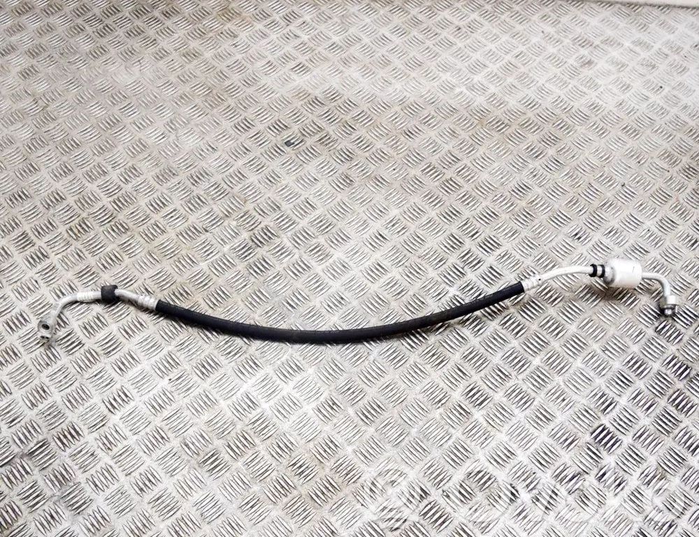 BMW i3 Ilmastointilaitteen putki (A/C) 