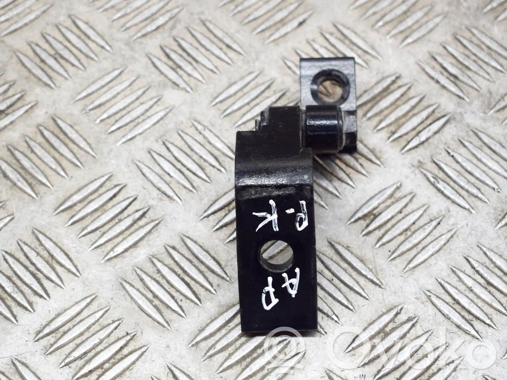 BMW i3 Front door upper hinge 