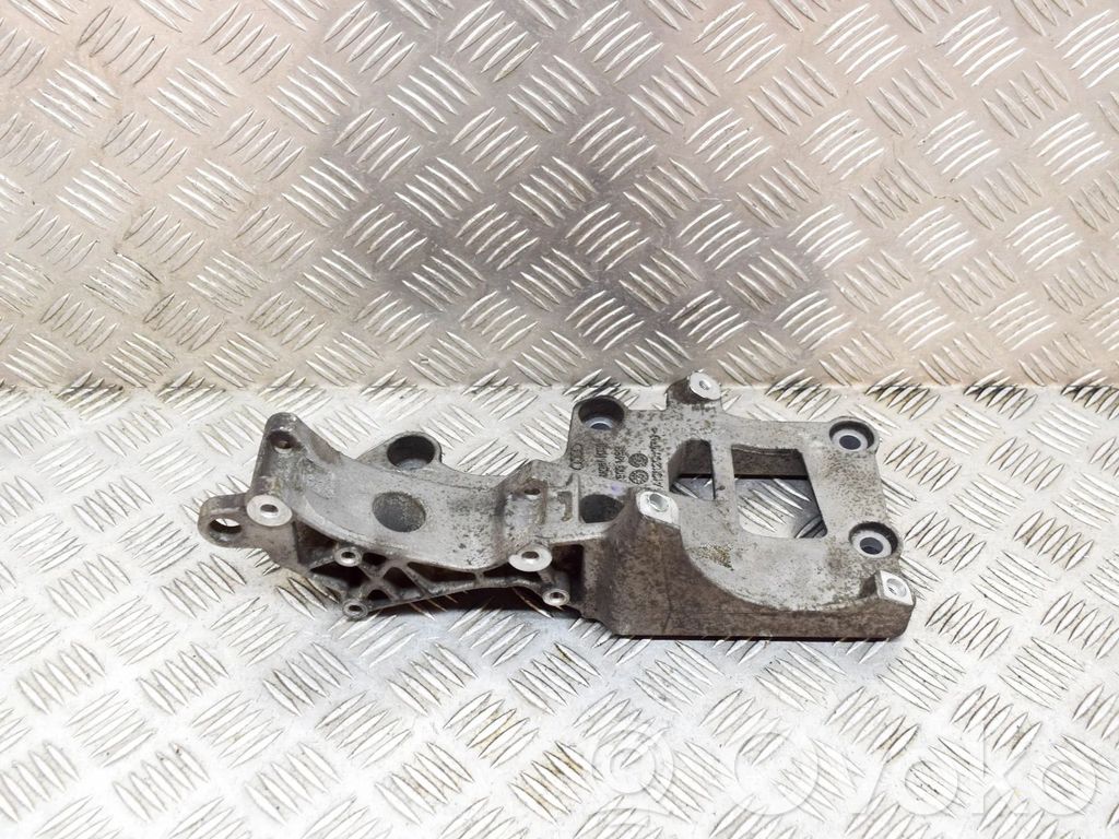 Volkswagen Golf VI Soporte del alternador 