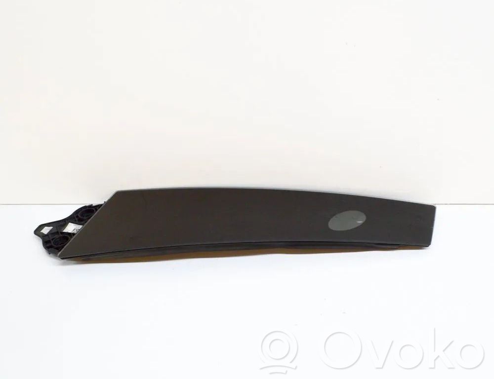 Tesla Model 3 Pilar (B) (superior) 