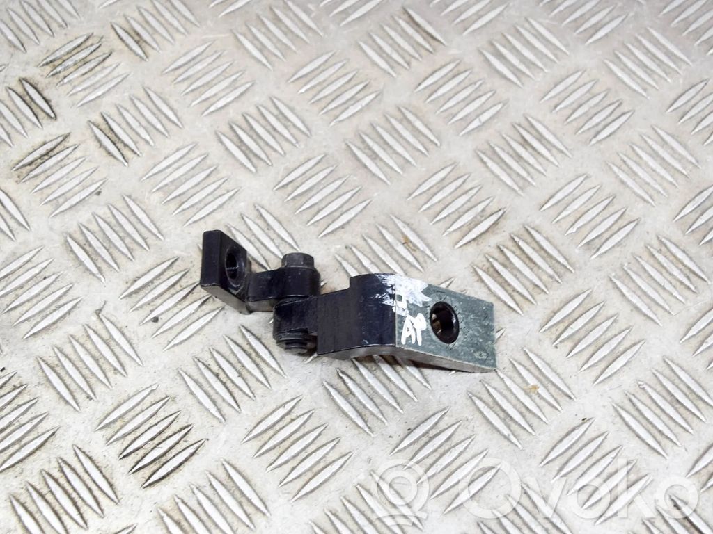 BMW i3 Front door upper hinge 