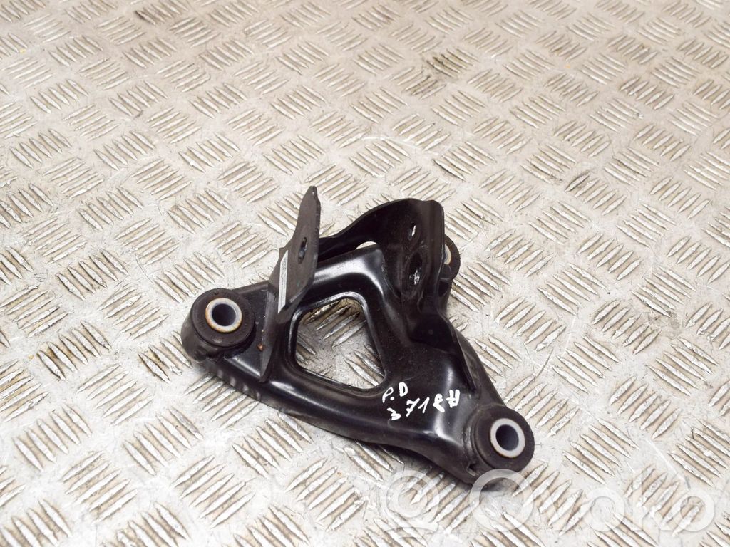 Tesla Model 3 Engine mounting bracket 