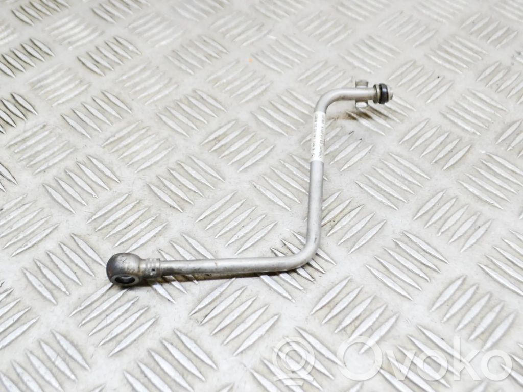 Mercedes-Benz E W212 Tubo flessibile mandata olio del turbocompressore turbo