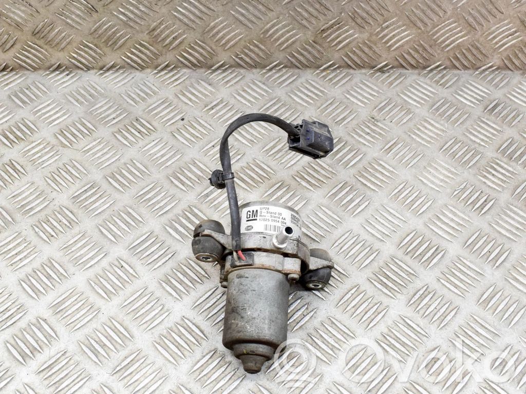 Opel Mokka Vacuum pump 