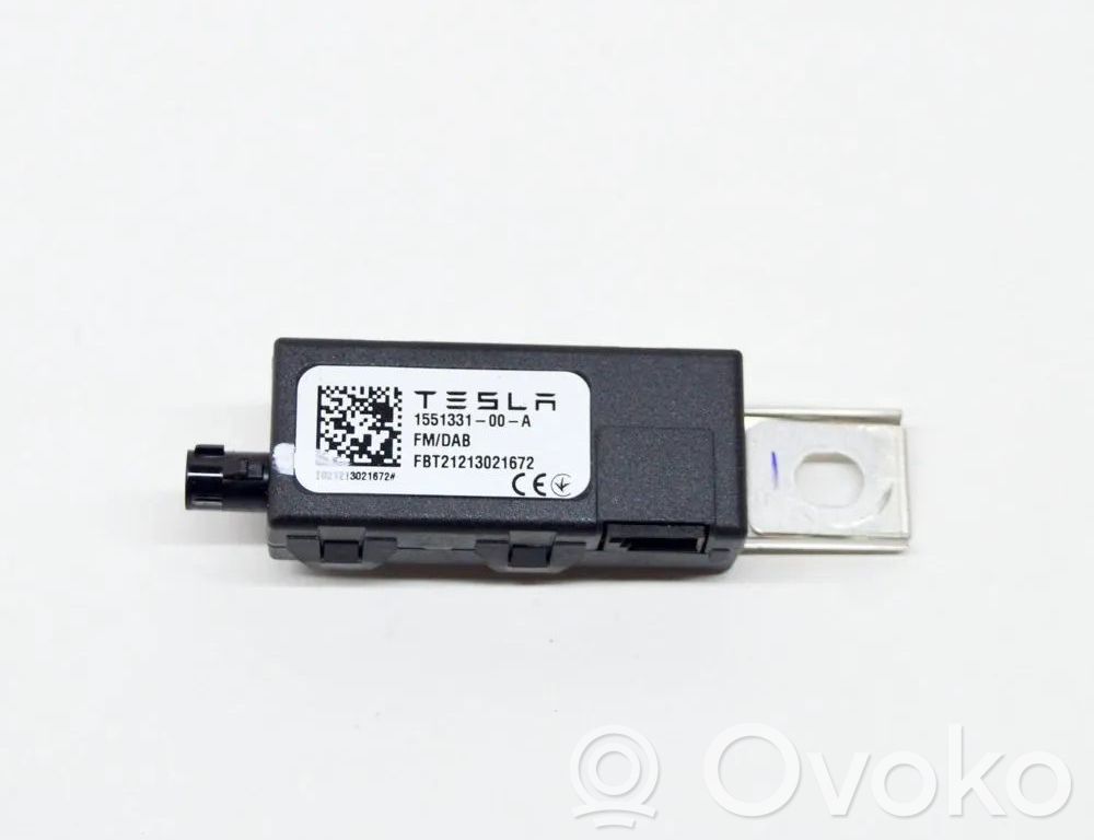 Tesla Model 3 Antenos stiprintuvas 