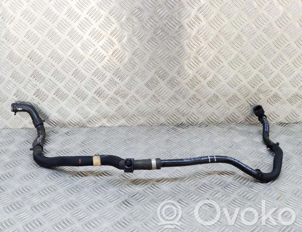 Jaguar I-Pace Engine coolant pipe/hose 