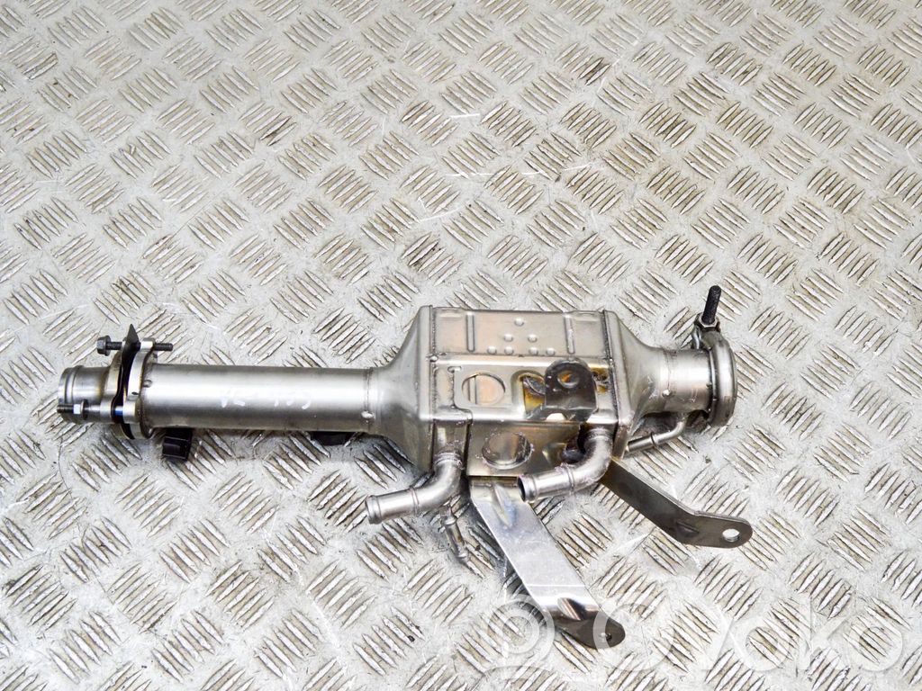 Audi Q7 4M EGR valve cooler 