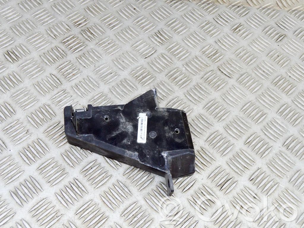 Support, fixation radiateur   68144541A