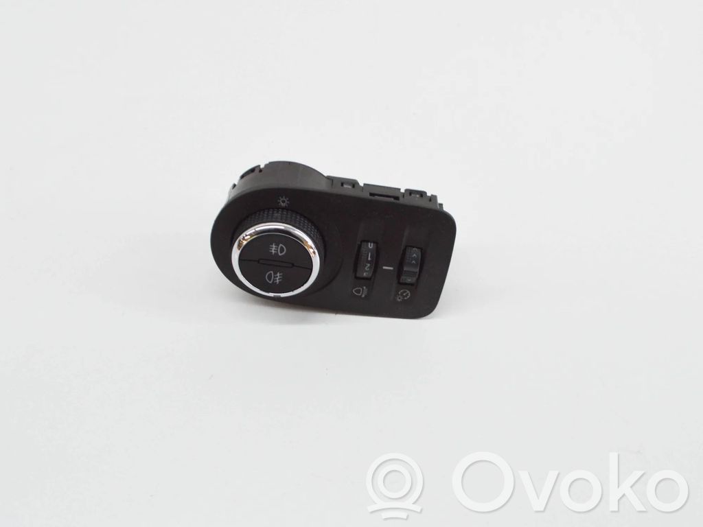 Opel Corsa F Interruptor de luz 