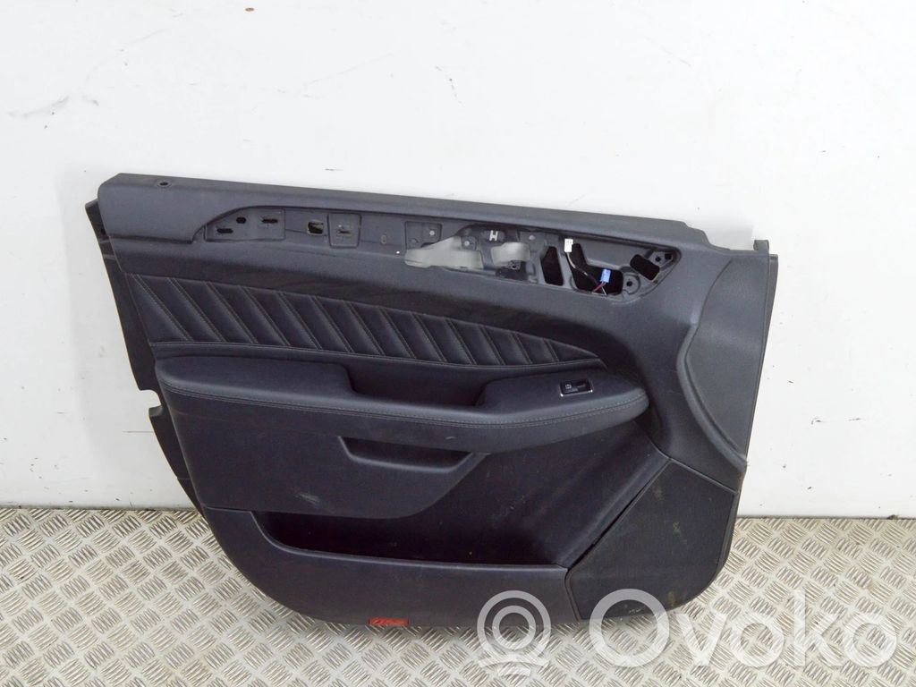 Mercedes-Benz GLE (W166 - C292) Boczki / Poszycie drzwi przednich 