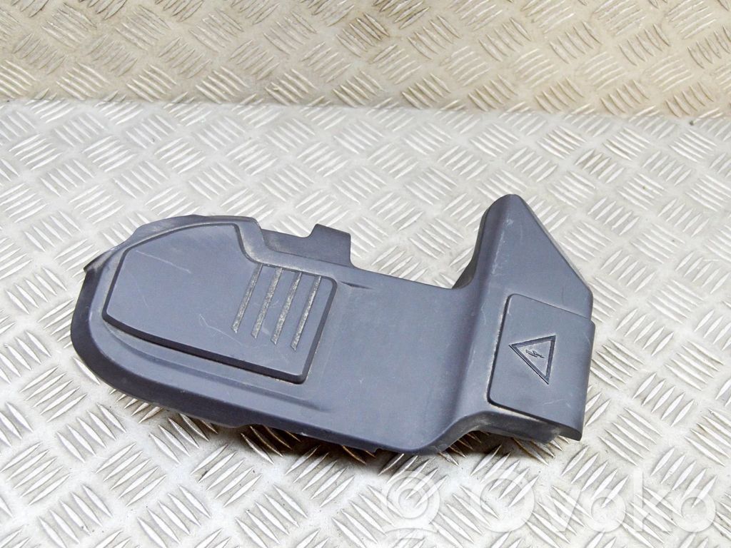 BMW X3M F97 Fuse box cover 