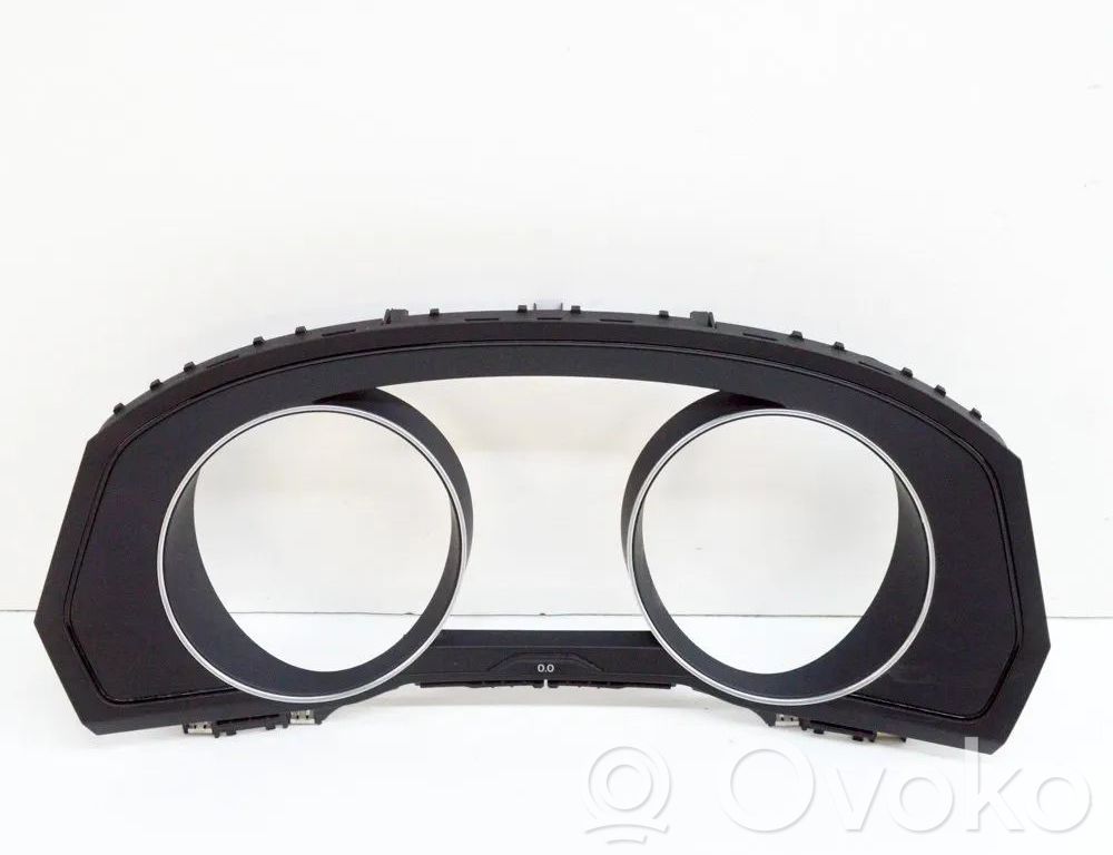 Volkswagen PASSAT B8 Dashboard trim 