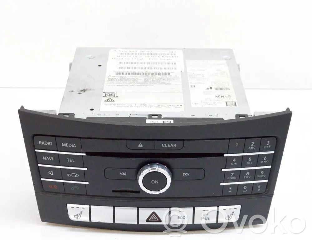 Mercedes-Benz E W212 Panel / Radioodtwarzacz CD/DVD/GPS 