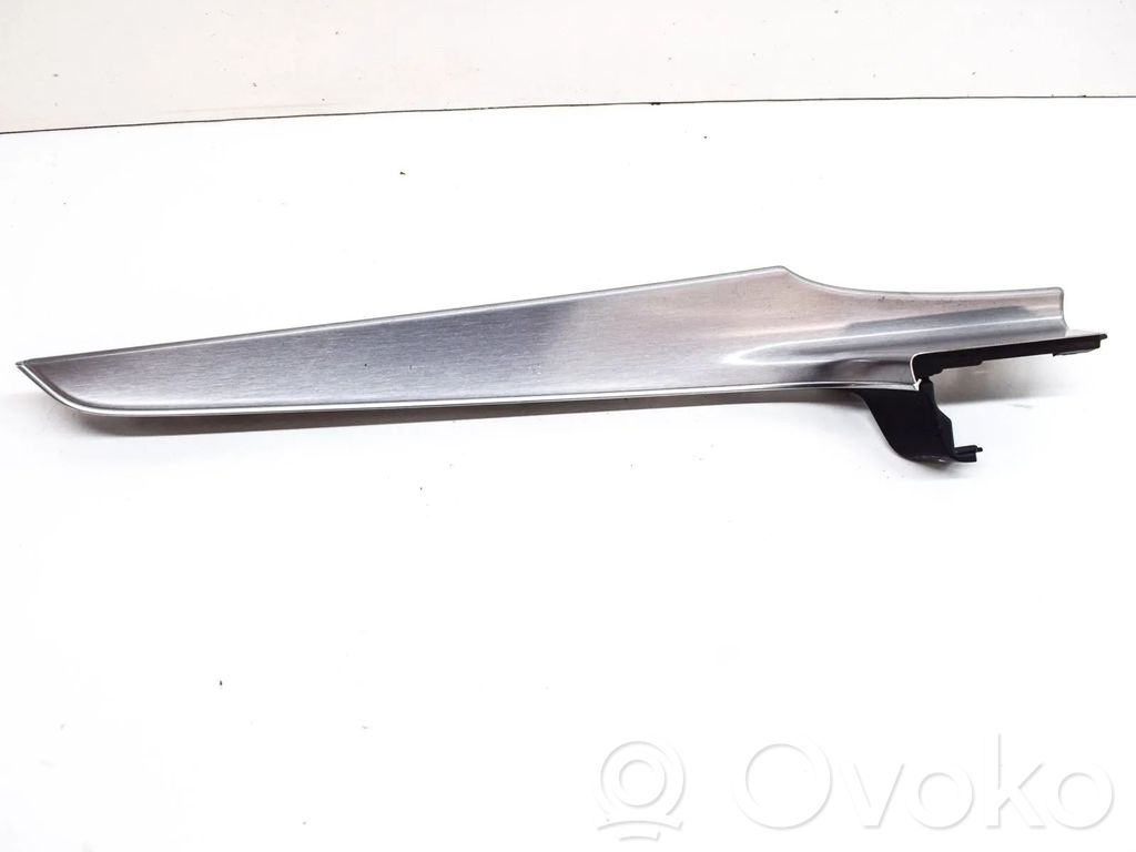 Mercedes-Benz C W205 Rivestimento del vano portaoggetti del cruscotto 