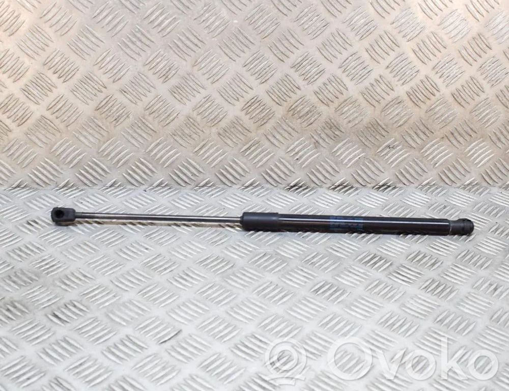 Audi A1 Tailgate/trunk strut/damper 