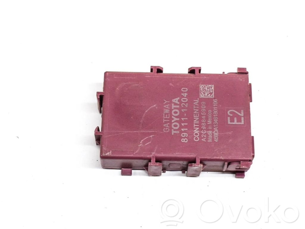 Toyota RAV 4 (XA50) Módulo de control Gateway 