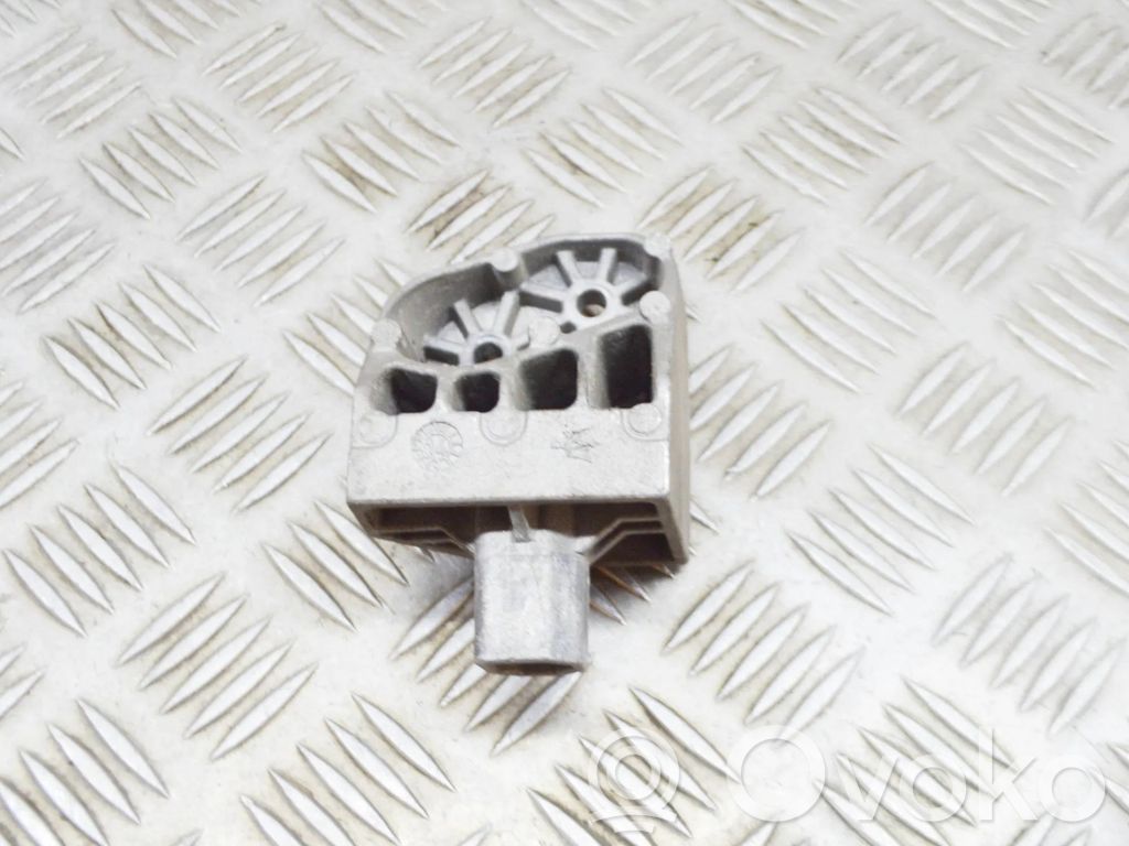 Maserati Ghibli Support, fixation radiateur 