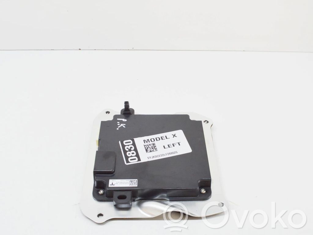 Tesla Model X Unidad de control/módulo de la puerta 