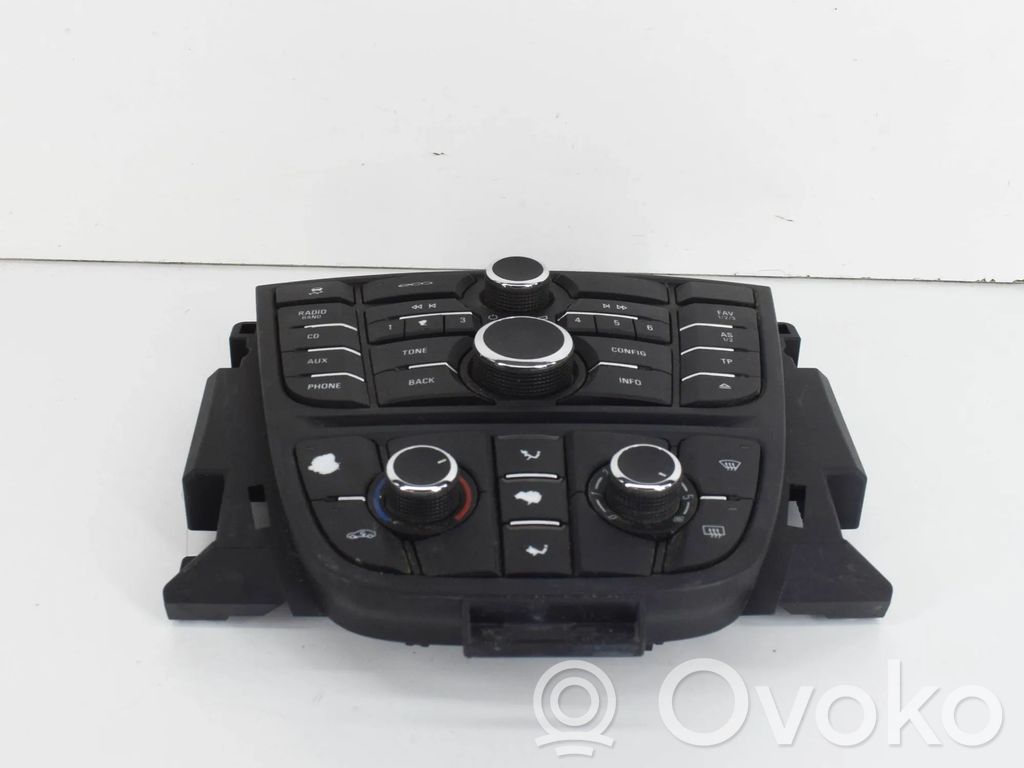 Opel Astra K A set of switches 