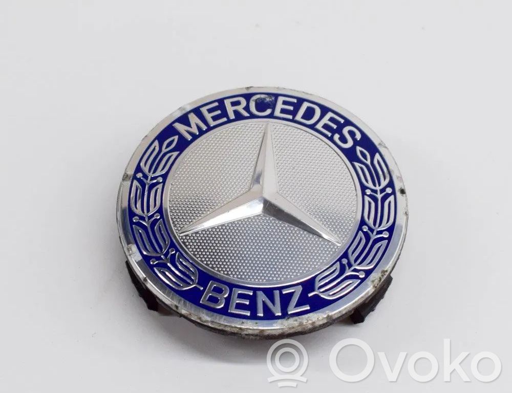 Mercedes-Benz C W205 Mozzo/copricerchi/borchia della ruota R20