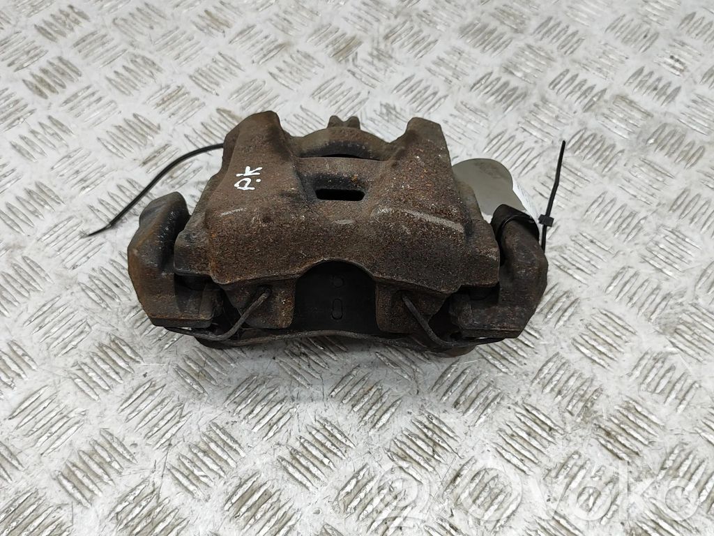 Audi A5 8T 8F Etujarrusatula 