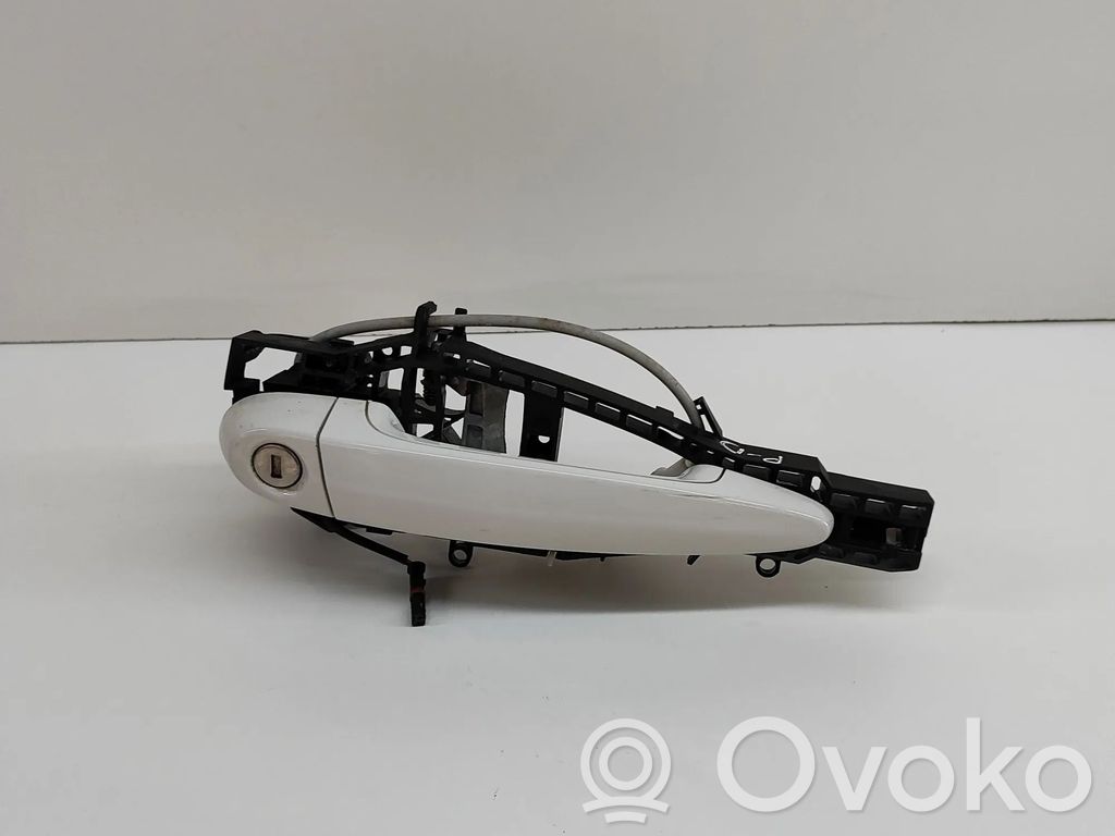 BMW 4 F32 F33 Klamka zewnętrzna drzwi przednich 