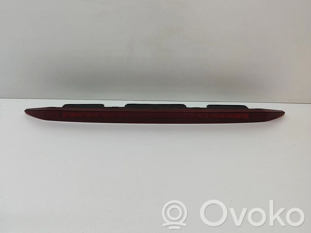 Volvo S90, V90 Third/center stoplight 