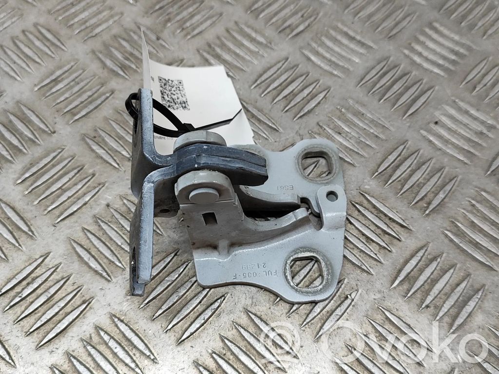 Front door upper hinge   110103500F