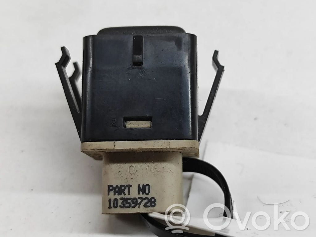Chevrolet Corvette C6 Tailgate/boot open switch button 