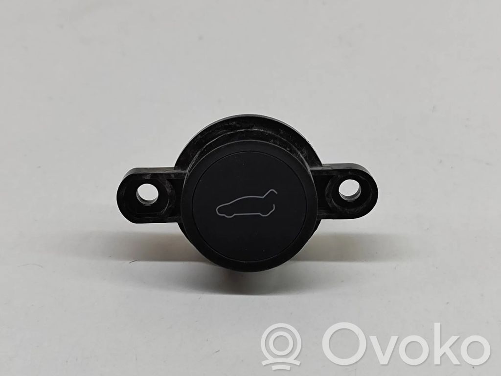 Tailgate/boot open switch button   150190700B