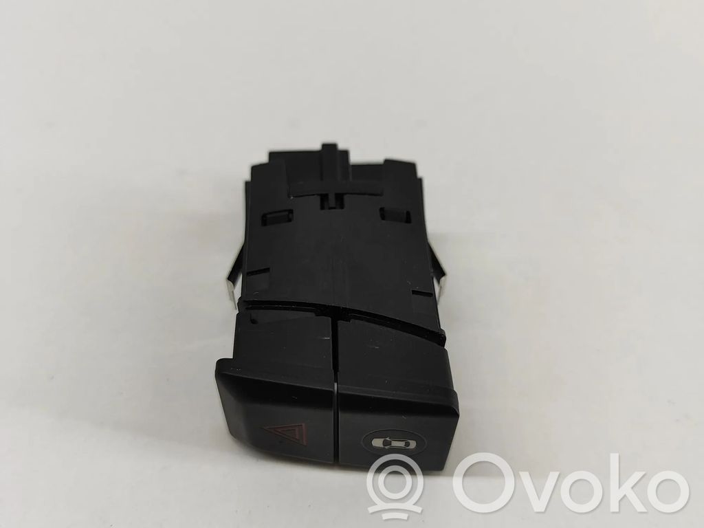 BMW X3 G01 Przycisk świateł awaryjnych 