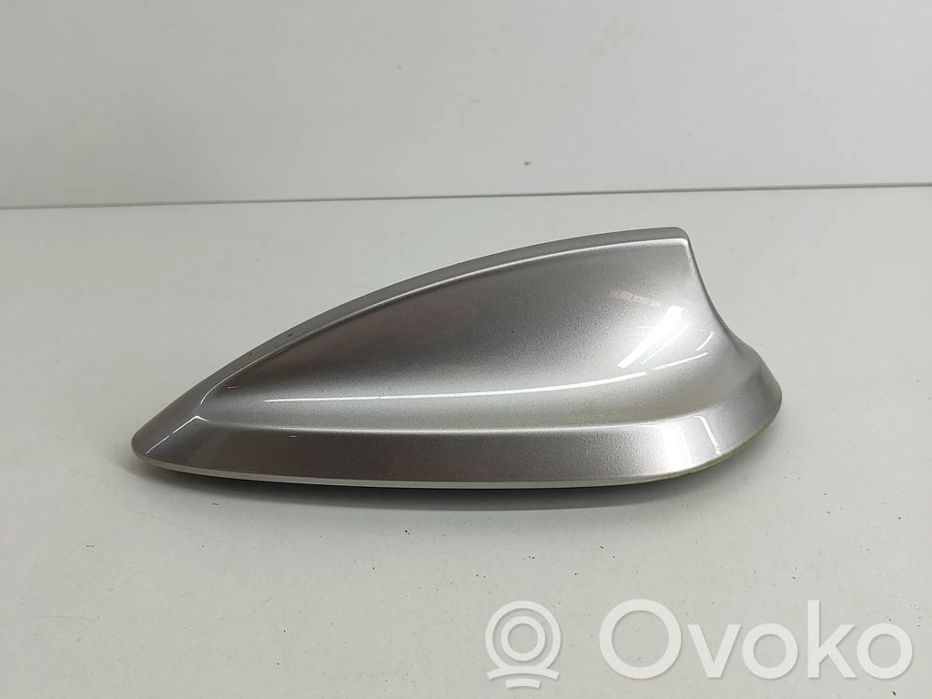 BMW 5 G30 G31 G38 Osłona anteny dachowej GPS 