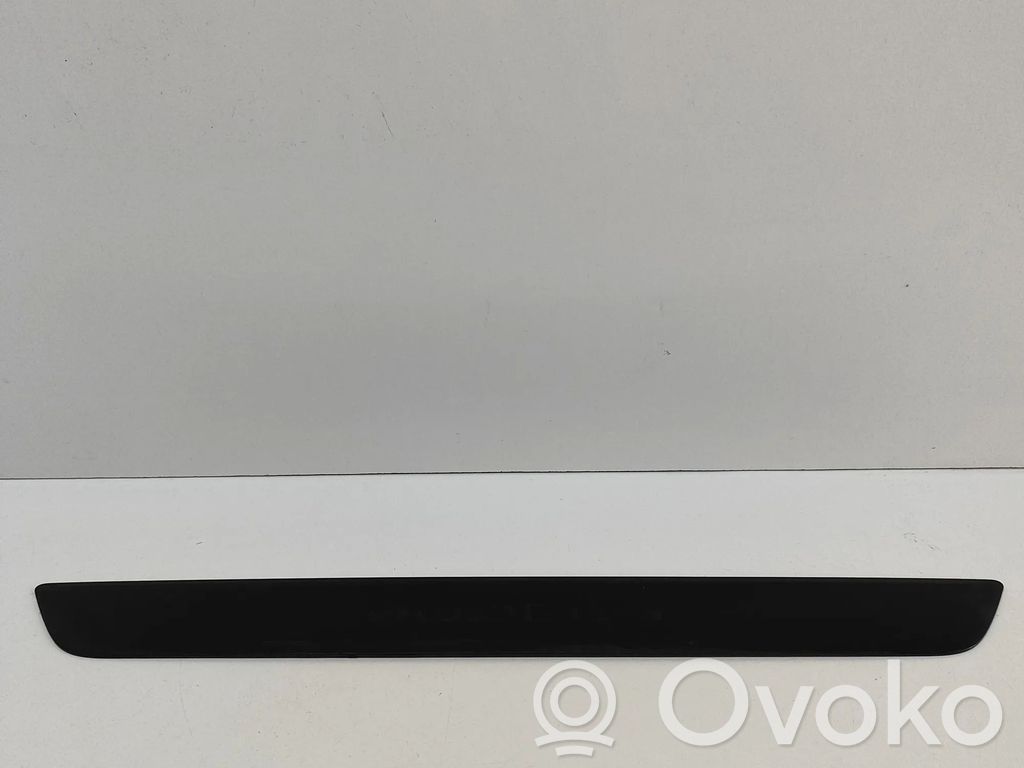 Tesla Model Y Copertura del rivestimento del sottoporta anteriore 
