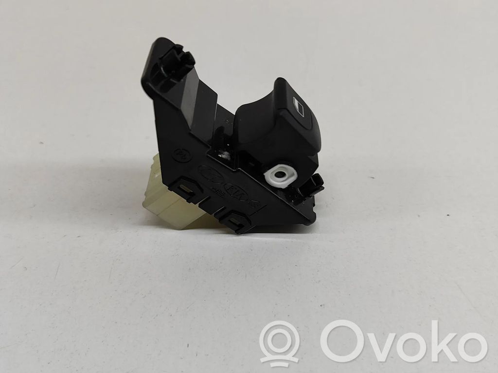 KIA Stonic Interruptor del elevalunas eléctrico 