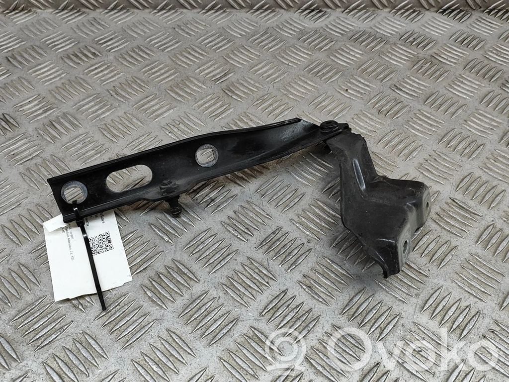 Konepellin saranat   8R0823302A