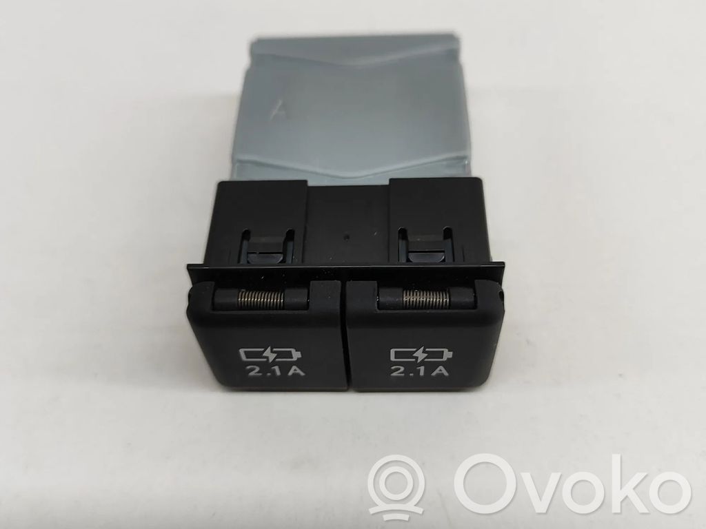 USB socket connector   8553250020