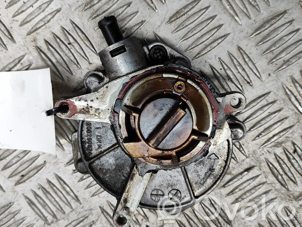 Audi A6 S6 C6 4F Pompe à vide 