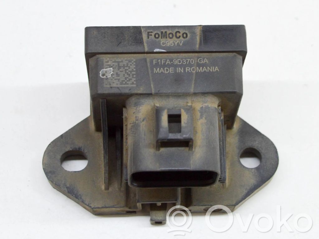 Unité de commande / module de pompe à carburant   F1FA9D370GA