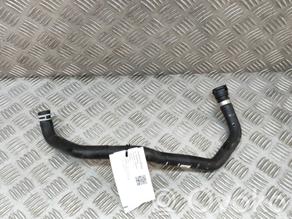 BMW i4 Engine coolant pipe/hose 
