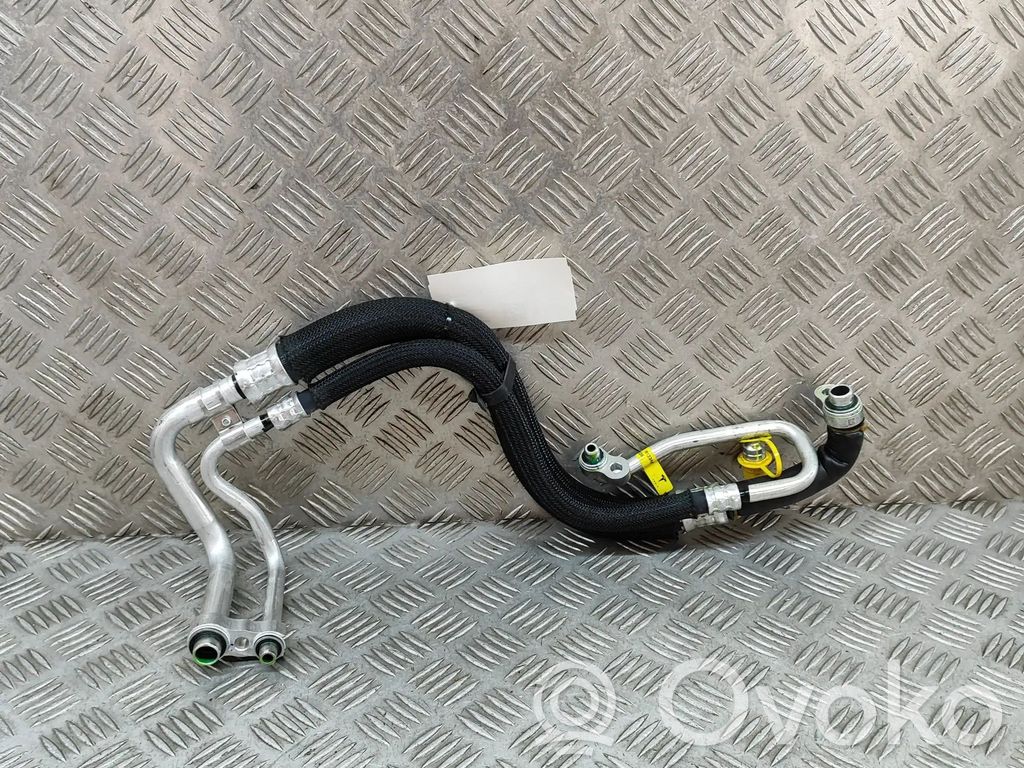 Tesla Model Y Ilmastointilaitteen putki (A/C) 