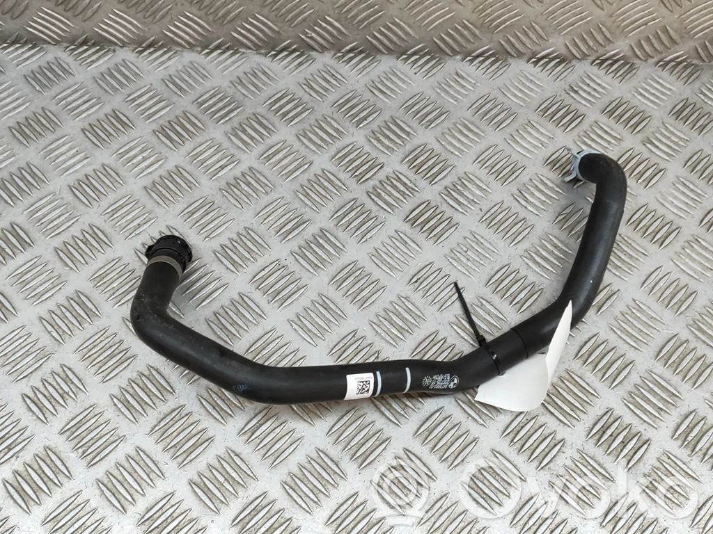 BMW i4 Engine coolant pipe/hose 