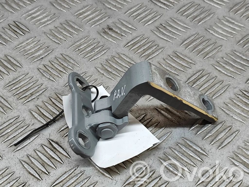 Volvo XC40 Front door upper hinge 