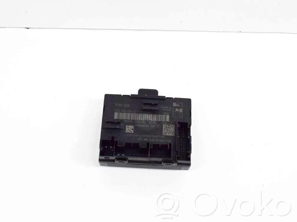 Volkswagen PASSAT B8 Door control unit/module 