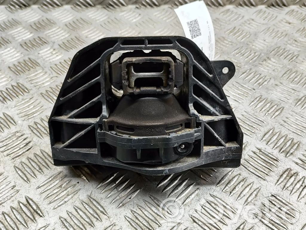 Opel Mokka B Engine mount bracket 
