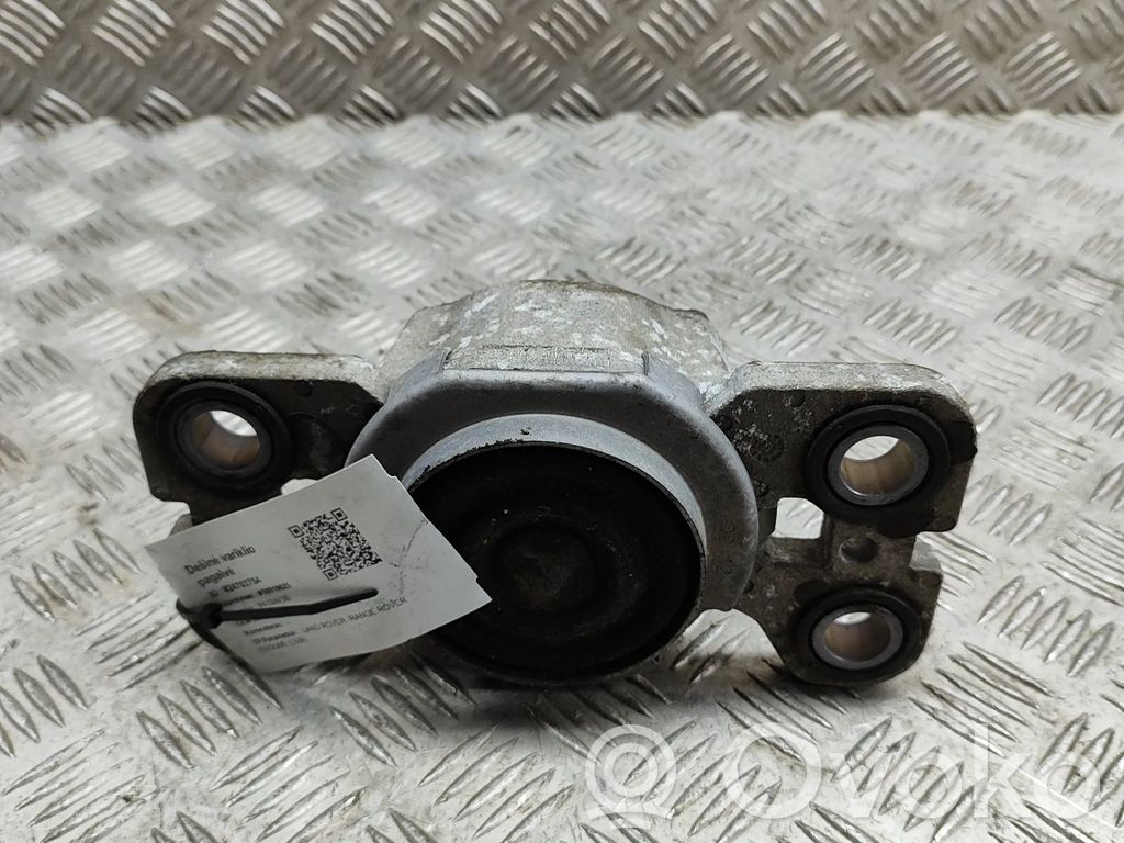 Land Rover Range Rover Evoque L538 Engine mount bracket 